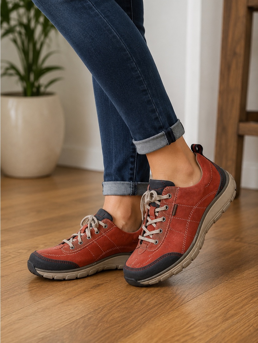Clarks Women's Rust Suede Lace-Up Sneakers